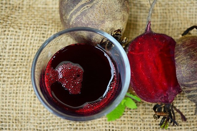 beet root juice in a glass